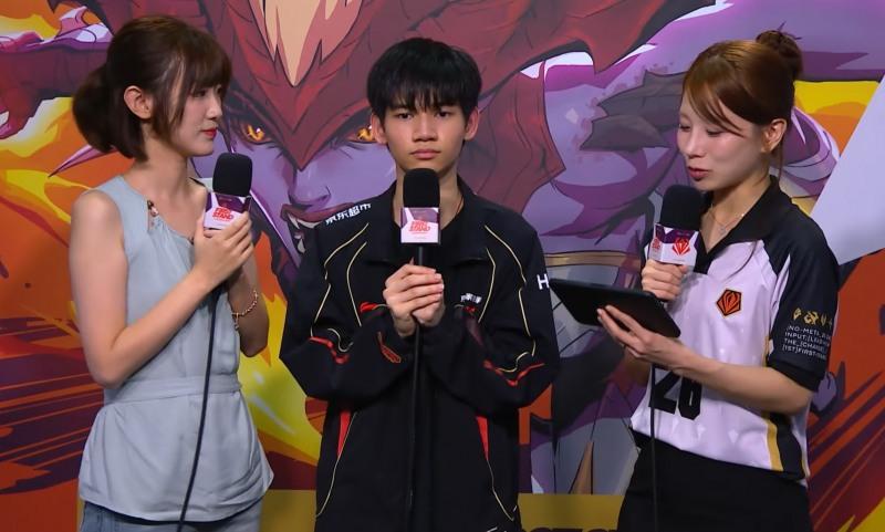 JDG HongQ nói thẳng lý do chọn Hwei trong trận gặp LOUD 809496